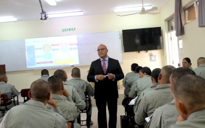 Futuros instructores en seguridad penitenciaria continúan su preparación en el CENECP